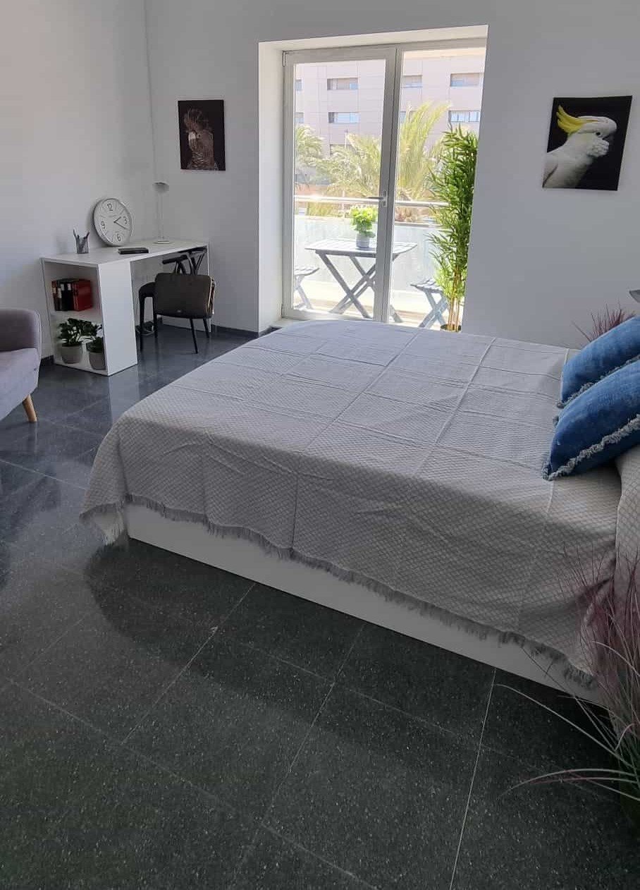 Habitaciones individuales y dobles.